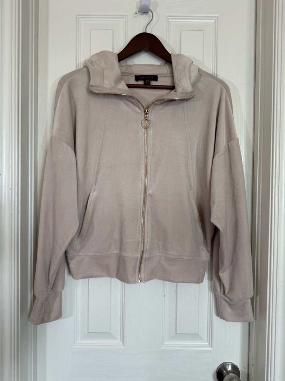 Truth by Republic Beige Full Zip Hoodie with Gold Ring Zipper Size M